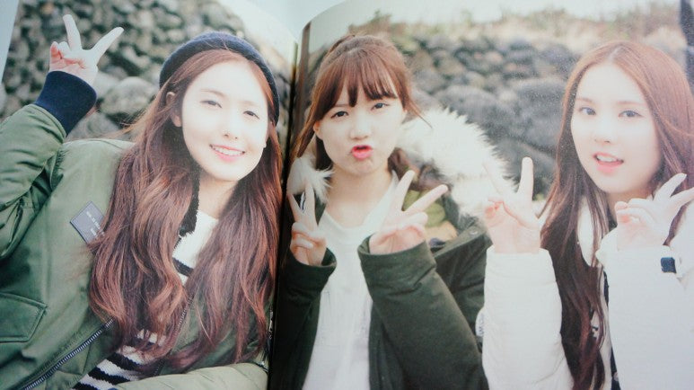 Own GFRIEND’s unforgettable moments with this rare 2-DVD set and photobook. Limited edition for true K-pop collectors!