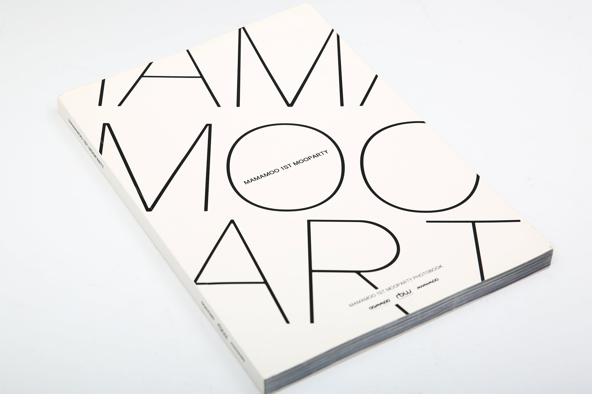 MAMAMOO's 1st Moo Party Photobook