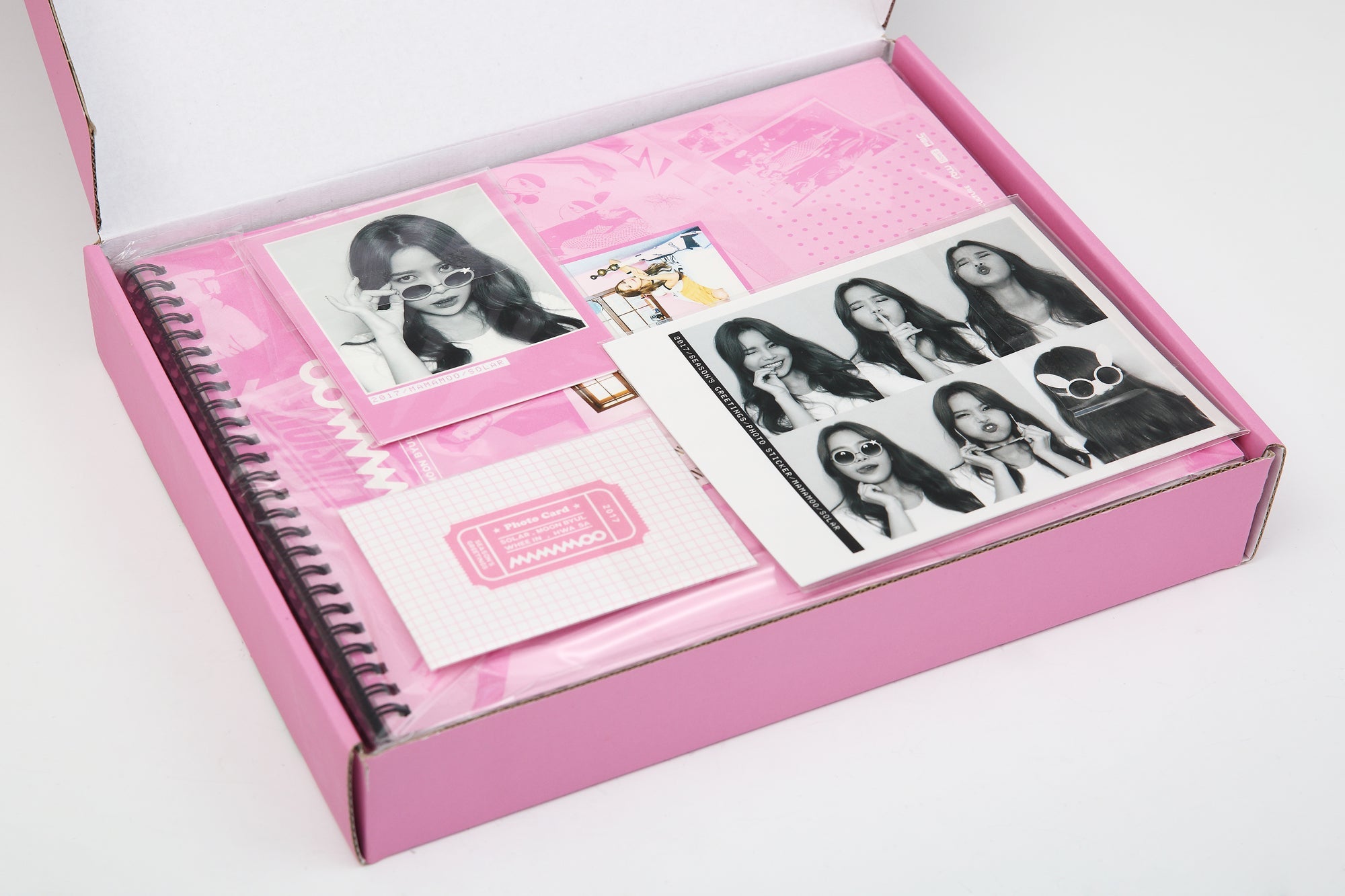 MAMAMOO 2017 Season's Greetings