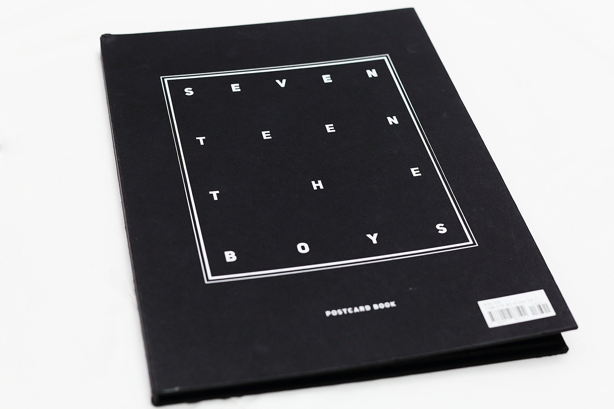 The SEVENTEEN 17:13:24 photobook, used but in great condition, includes rare and intimate images from their 24 Hours tour and promotional events. A collector’s item for fans of the popular K-pop group!