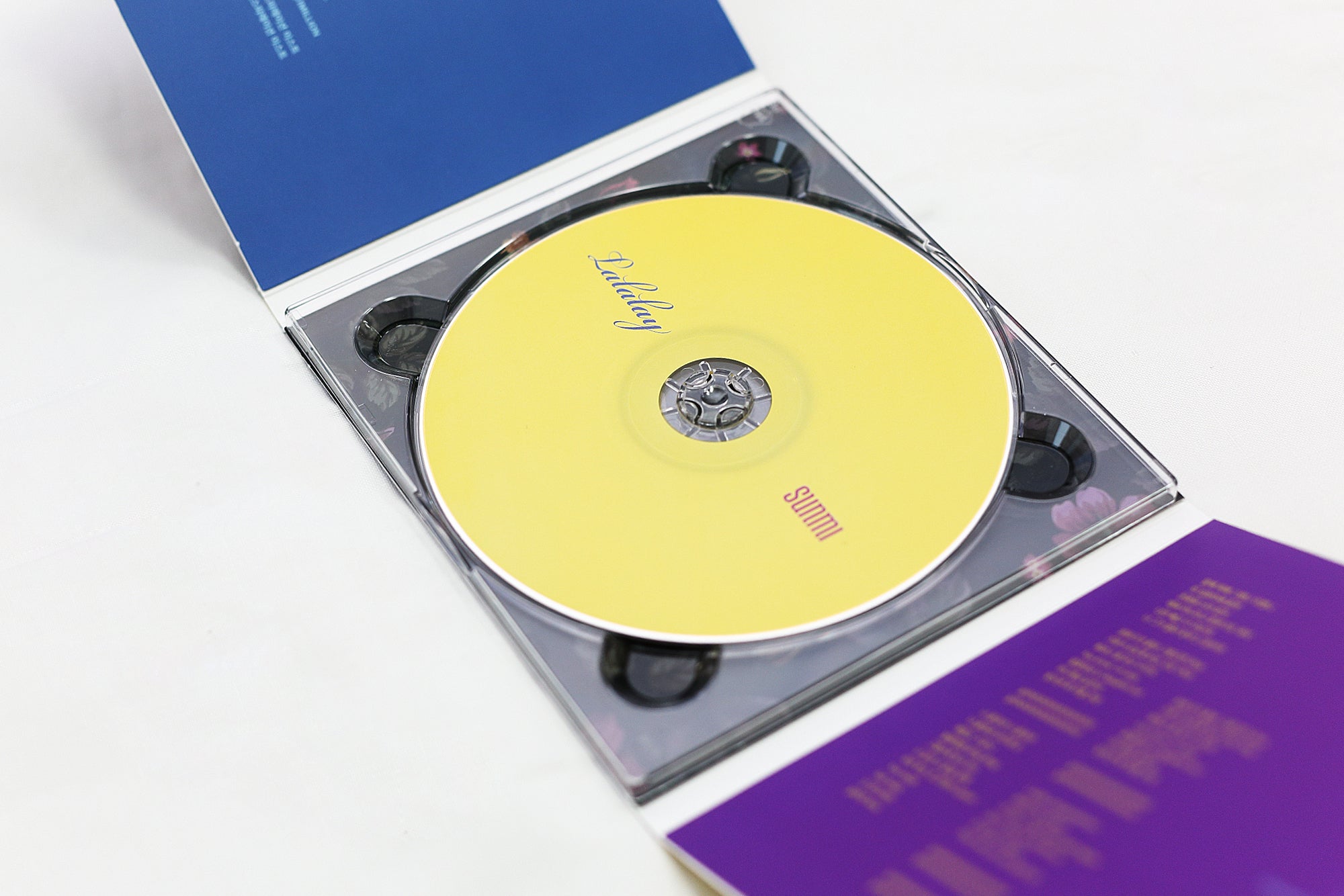 Grab this exclusive Sunmi Lalalay promo CD, featuring the hit single from Wonder Girls' Sunmi! A must-have for Kpop fans and collectors looking to complete their Kpop album collection.