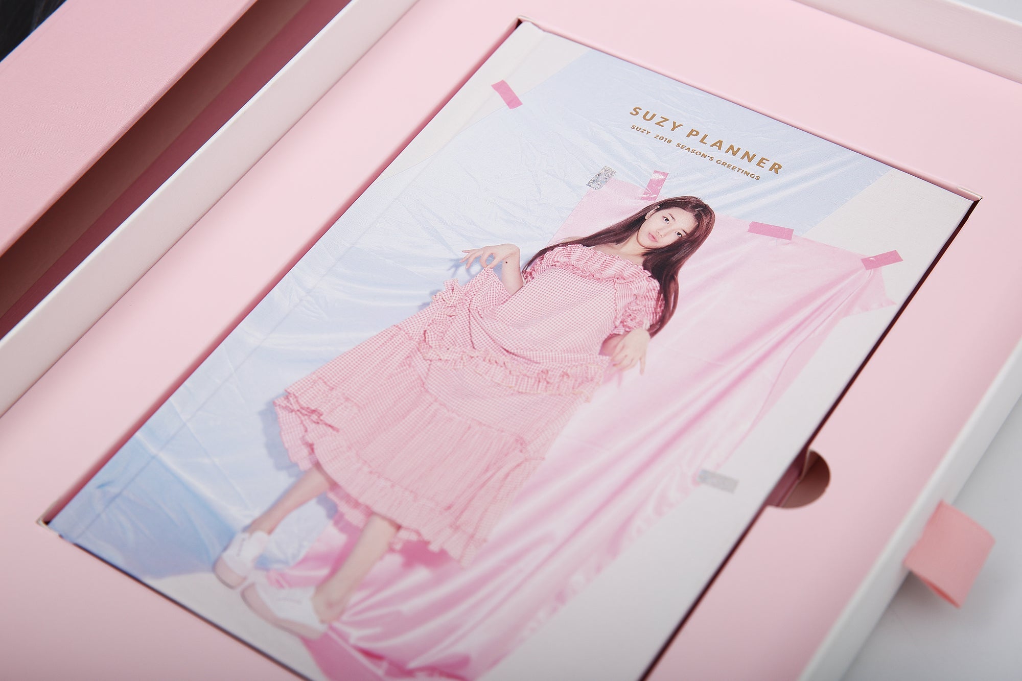 Suzy 2018 Season’s Greetings Making DVD – A Must-Have for Fans!