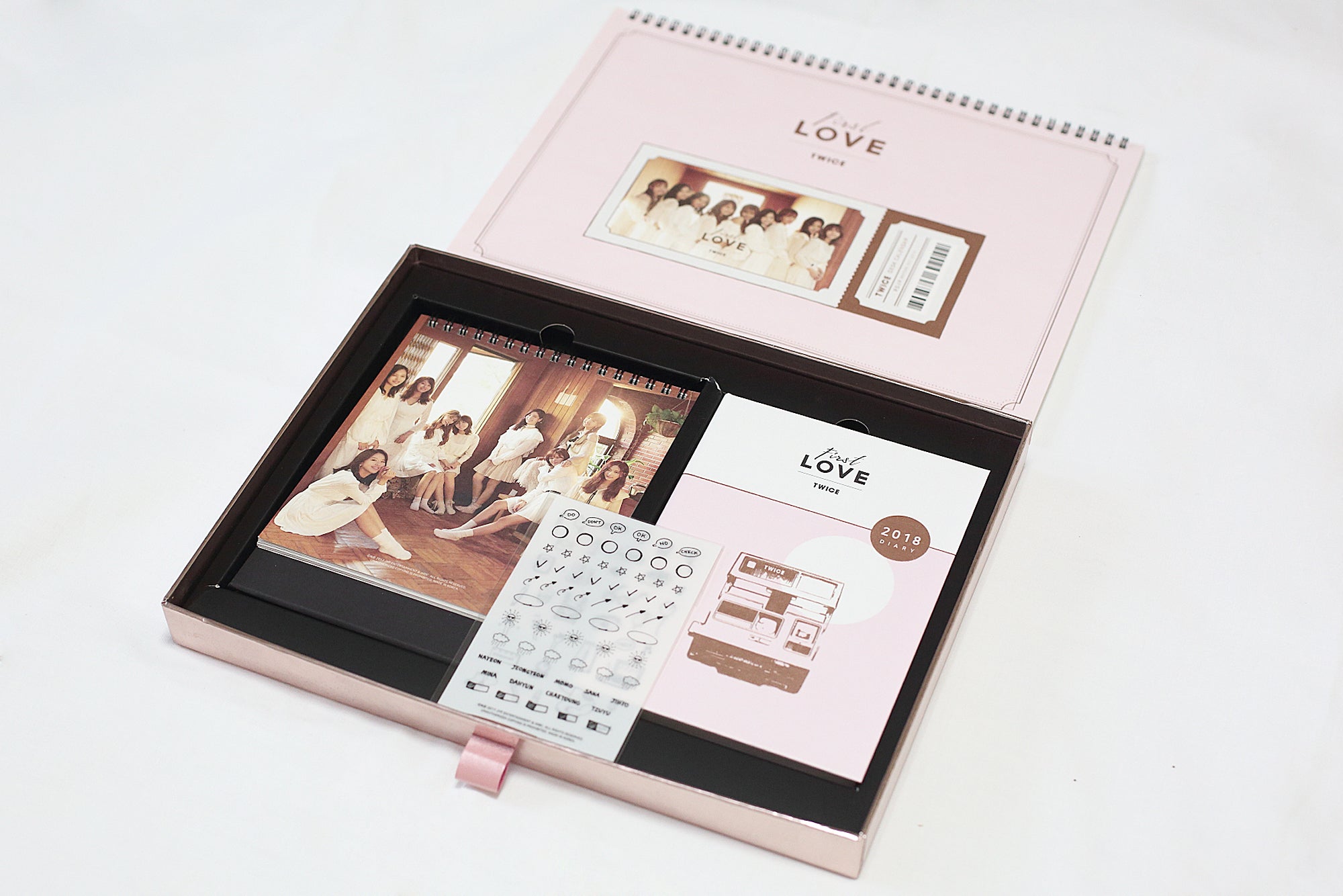 Twice 2018 Season's Greetings First Love Full Set